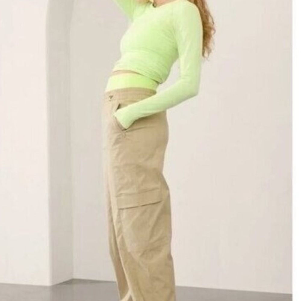 NWOT Athleta Women's Cascade Poplin Cargo Pants xl